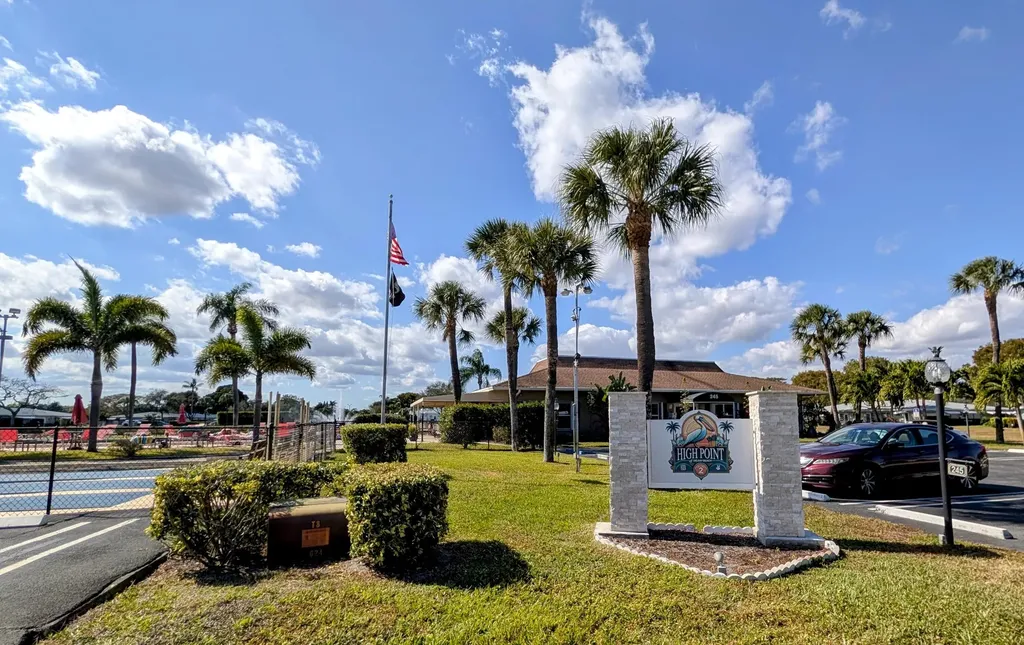 160 High Point Terrace E Delray Beach FL 33445