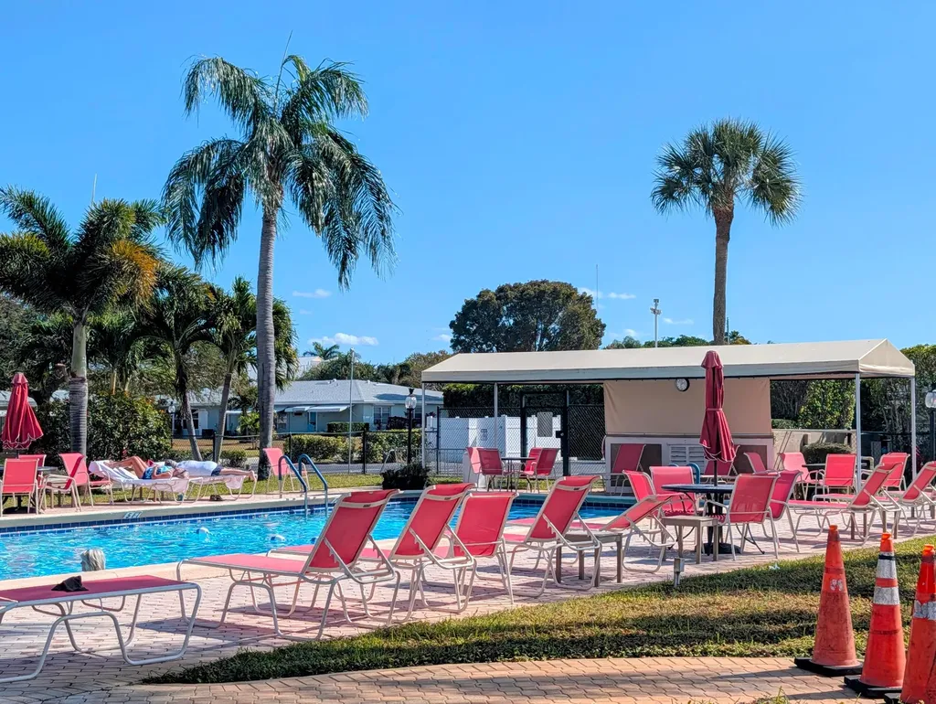 160 High Point Terrace E Delray Beach FL 33445