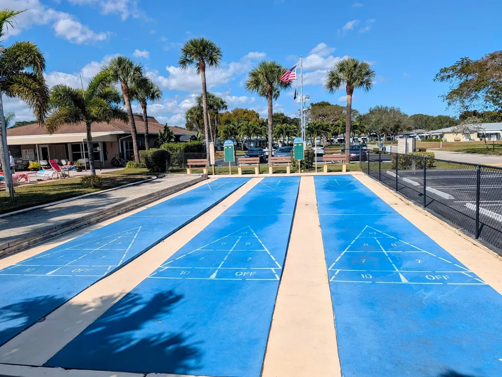 160 High Point Terrace E Delray Beach FL 33445