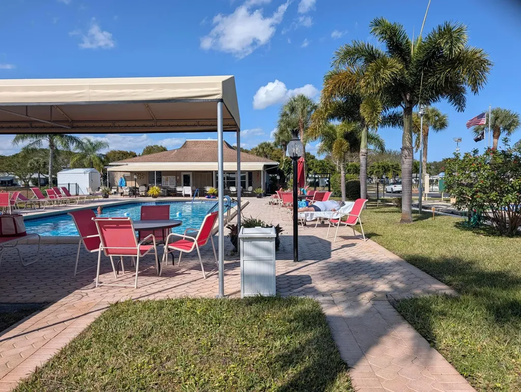 160 High Point Terrace E Delray Beach FL 33445