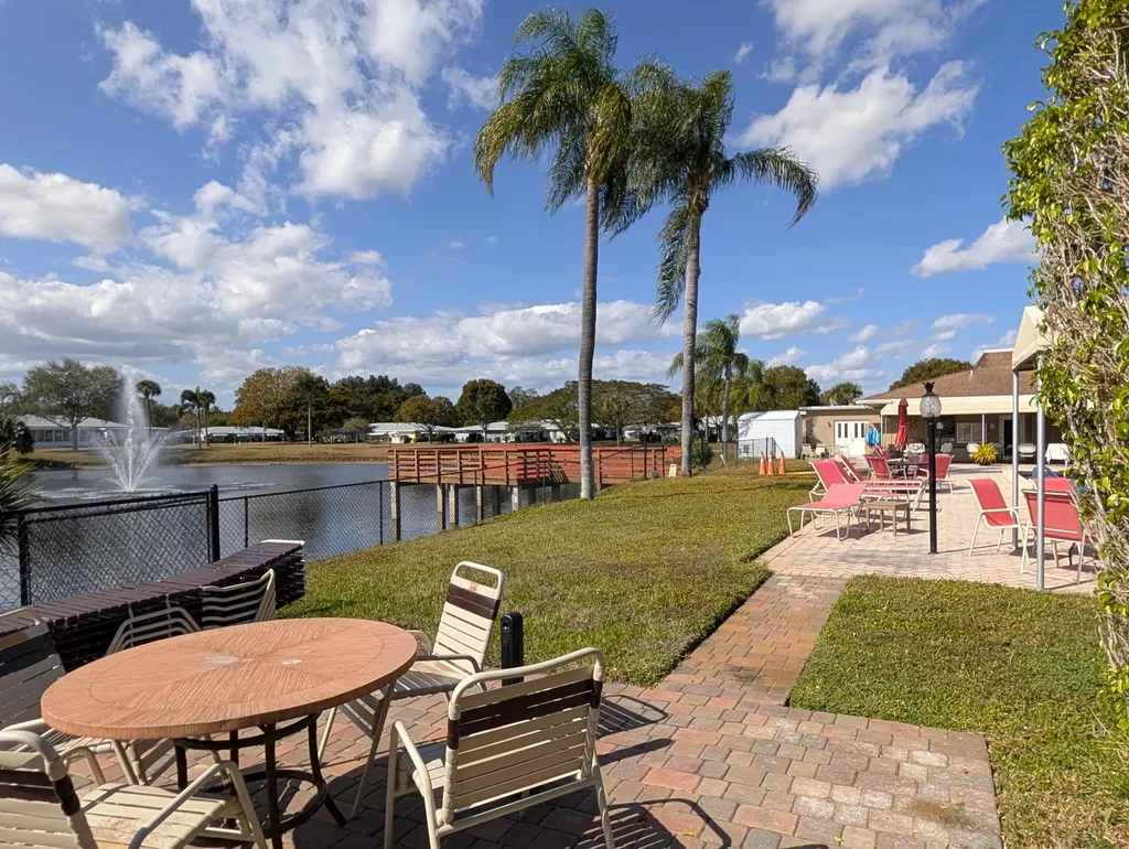 160 High Point Terrace E Delray Beach FL 33445