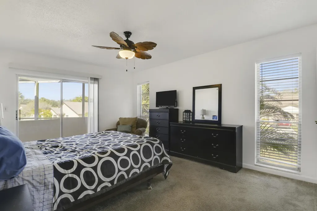 7 Greenway Village N Royal Palm Beach FL 33411