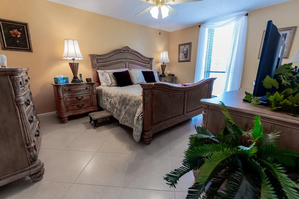 5390 Woodland Lakes Drive Palm Beach Gardens FL 33418