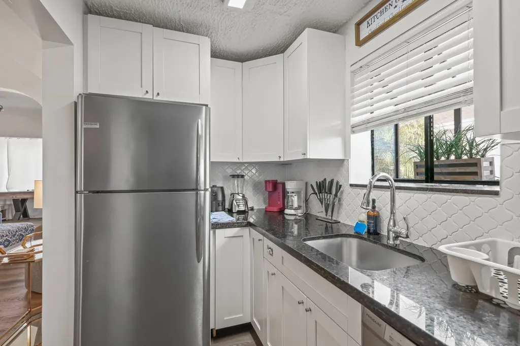 812 S N Street Lake Worth Beach FL 33460