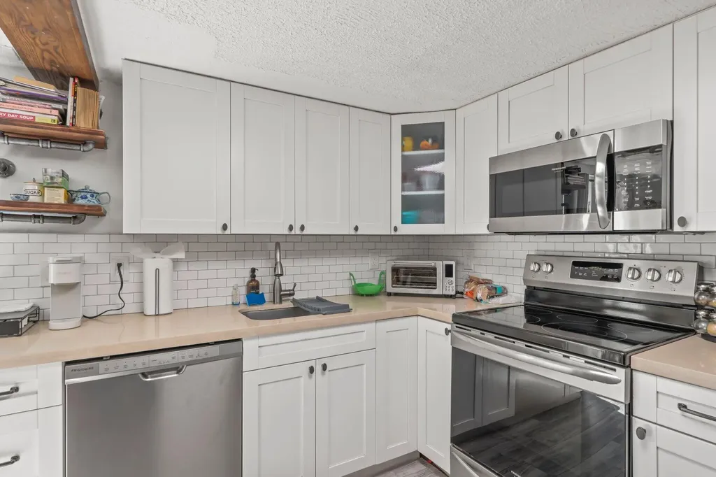 812 S N Street Lake Worth Beach FL 33460