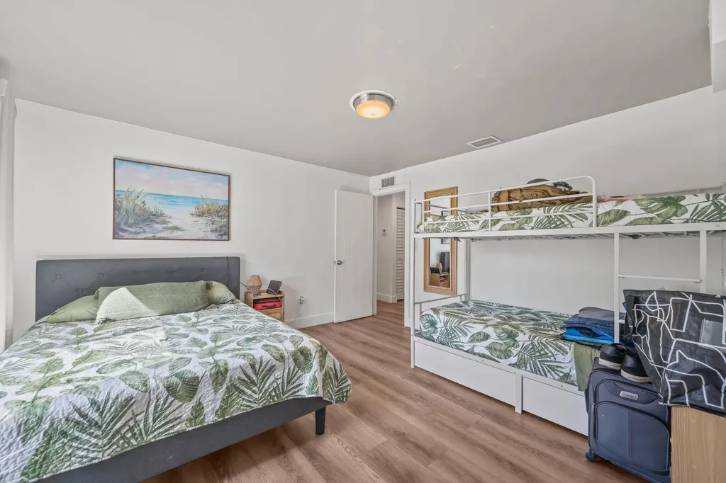 812 S N Street Lake Worth Beach FL 33460