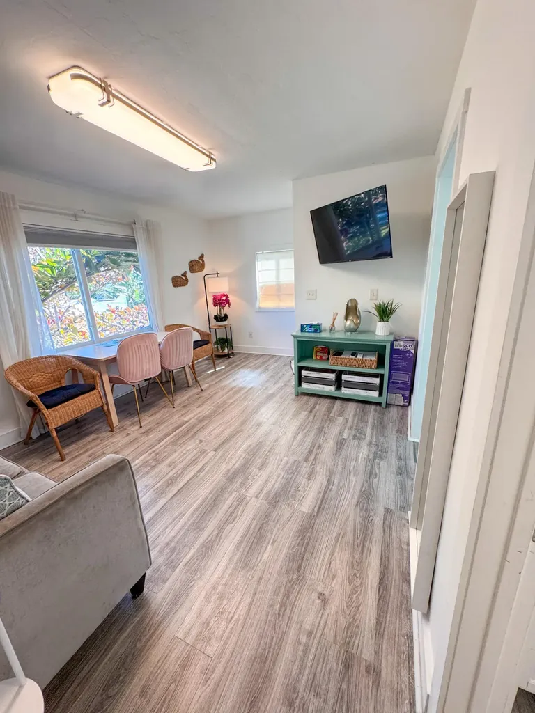 812 S N Street Lake Worth Beach FL 33460