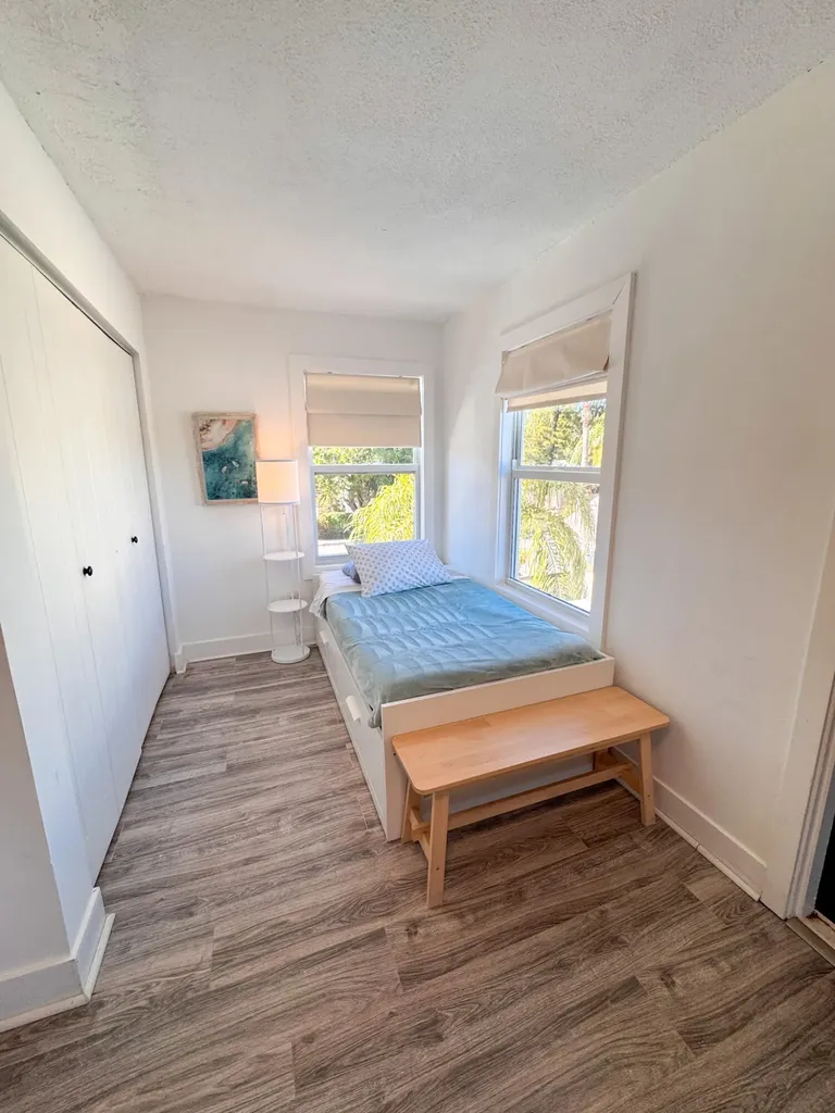 812 S N Street Lake Worth Beach FL 33460