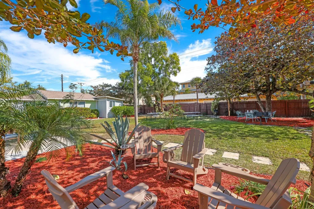 812 S N Street Lake Worth Beach FL 33460