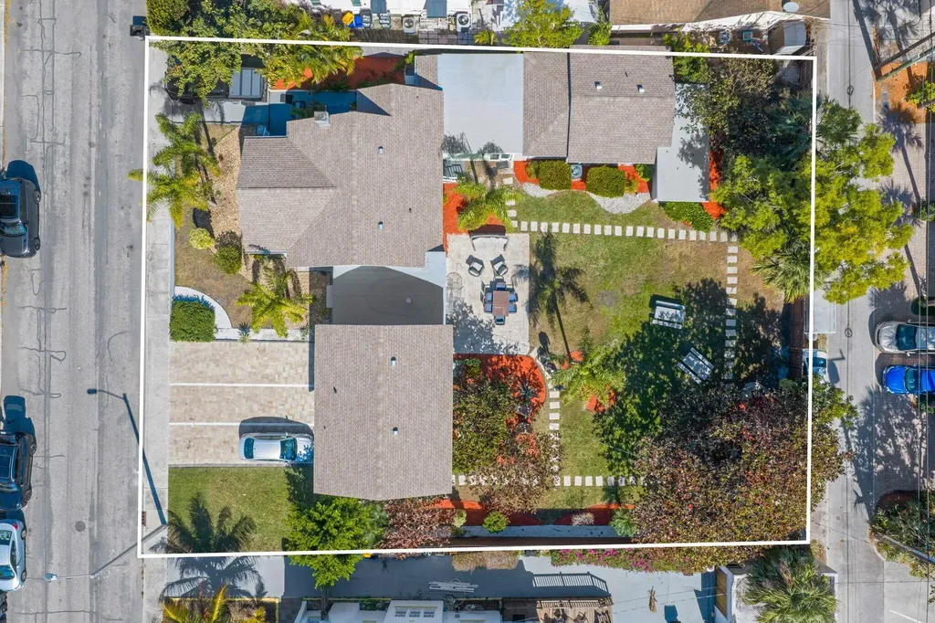812 S N Street Lake Worth Beach FL 33460