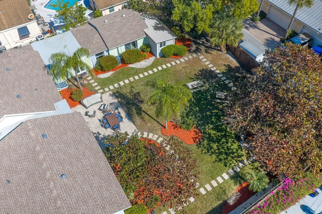 812 S N Street Lake Worth Beach FL 33460