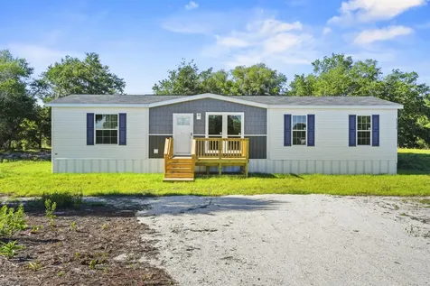 21712 NW 274th Street Okeechobee FL 34972