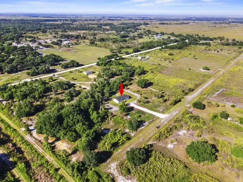 21712 NW 274th Street Okeechobee FL 34972