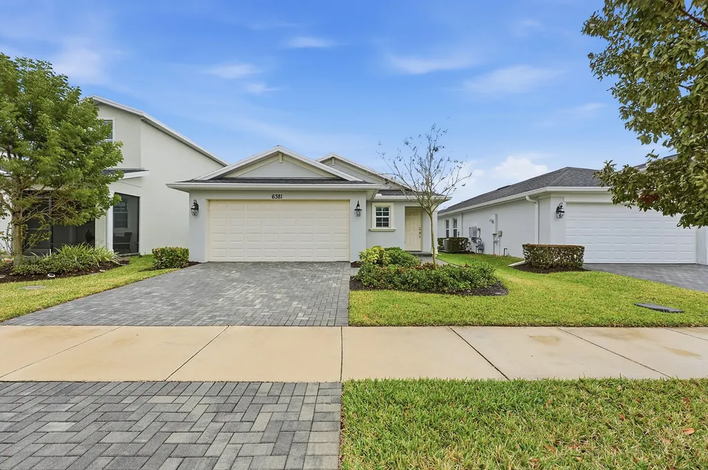 6381 NW Leafmore Lane Port St Lucie FL 34987
