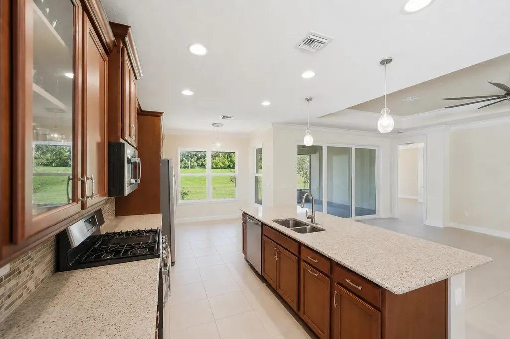 11917 SW Seahorse Springs Terrace Port St Lucie FL 34987