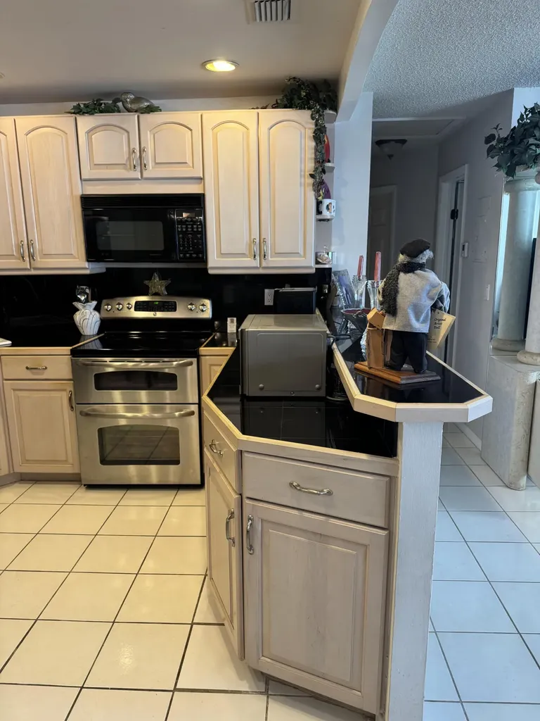 647 Snug Harbor Drive Boynton Beach FL 33435