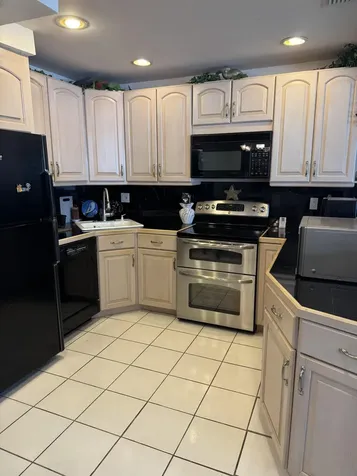 647 Snug Harbor Drive Boynton Beach FL 33435