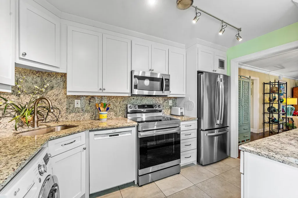 800 E Camino Real Boca Raton FL 33432