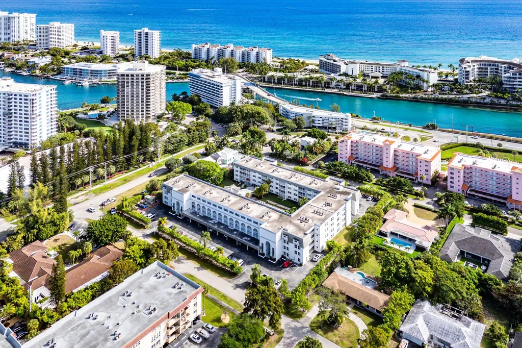 800 E Camino Real Boca Raton FL 33432