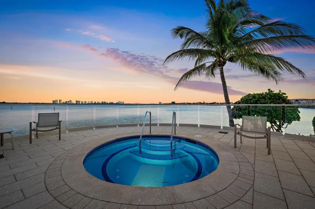 100 Lakeshore Drive North Palm Beach FL 33408