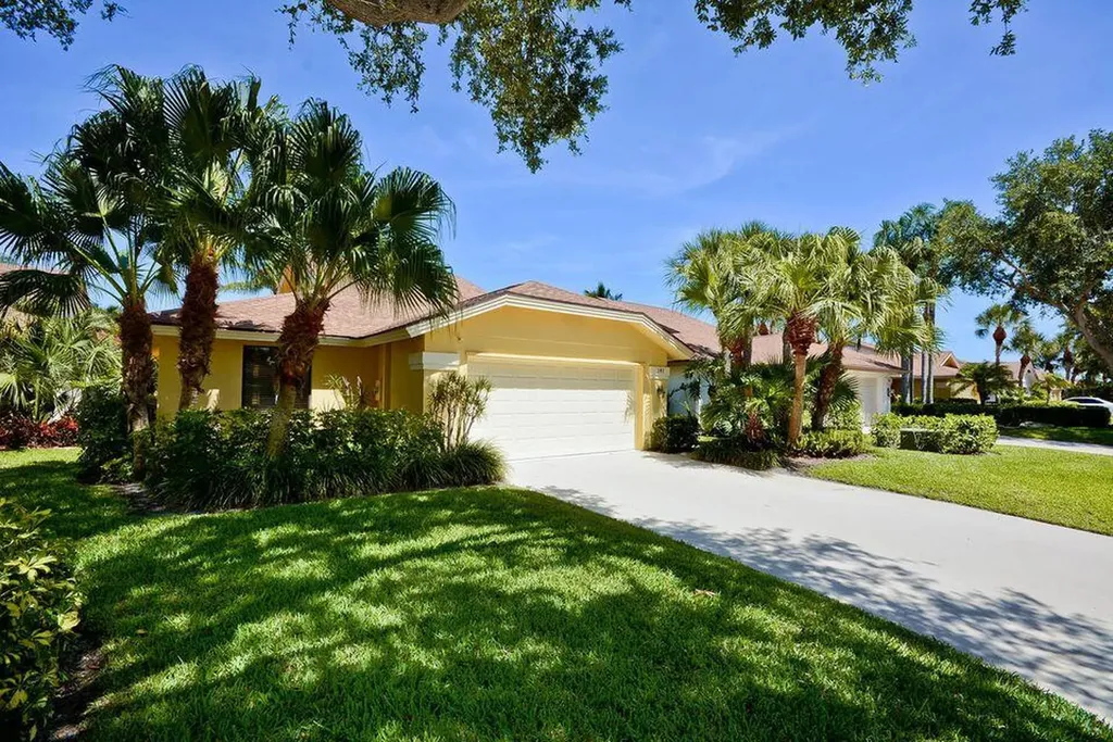 141 Cape Pointe Circle Jupiter FL 33477