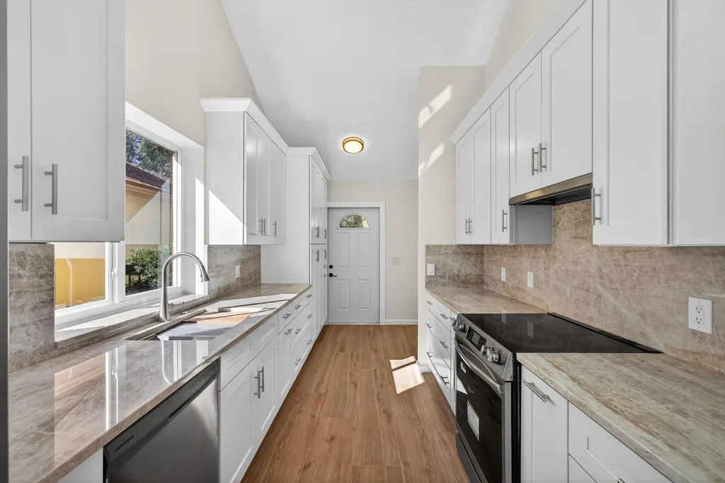 141 Cape Pointe Circle Jupiter FL 33477