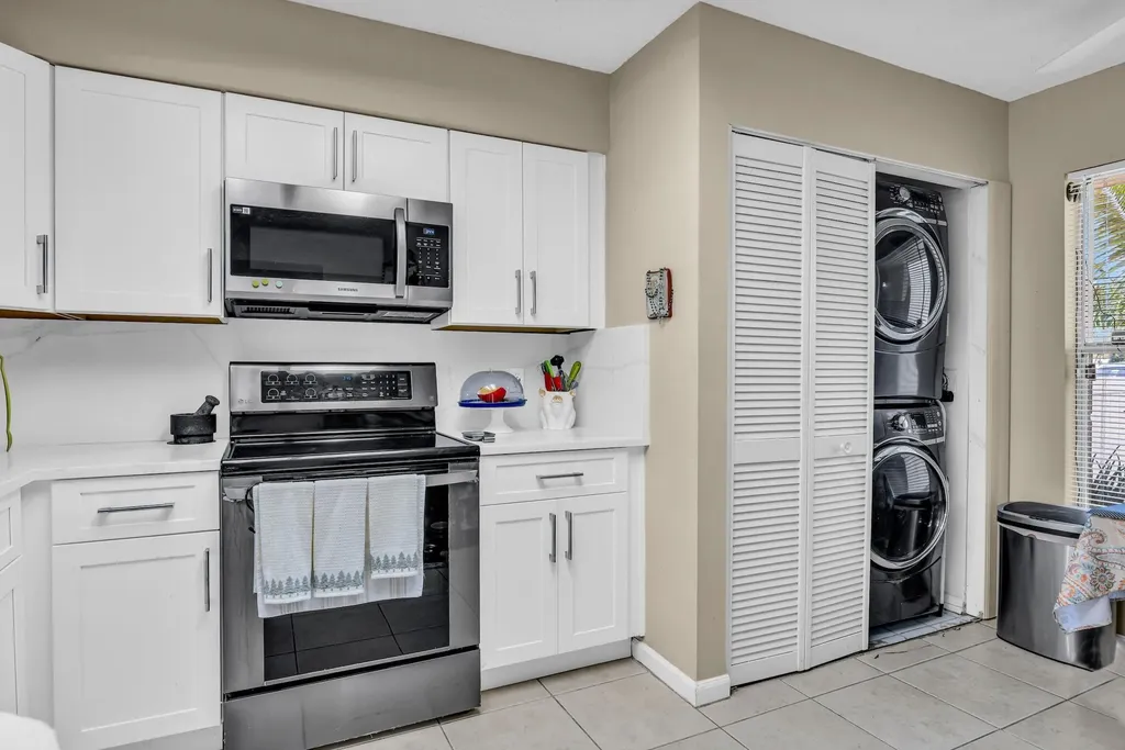 14527 Bonaire Boulevard Delray Beach FL 33446