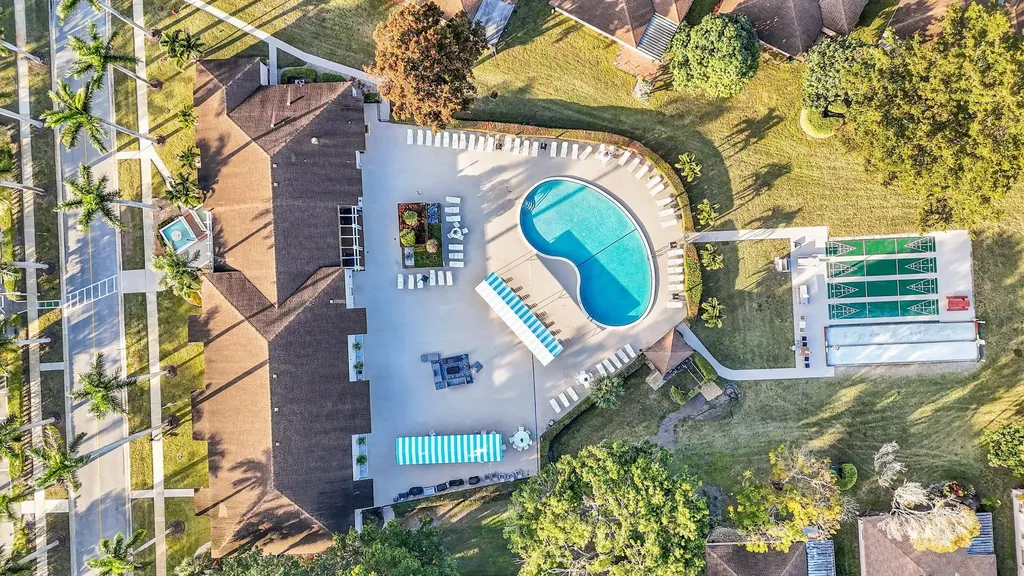 14527 Bonaire Boulevard Delray Beach FL 33446