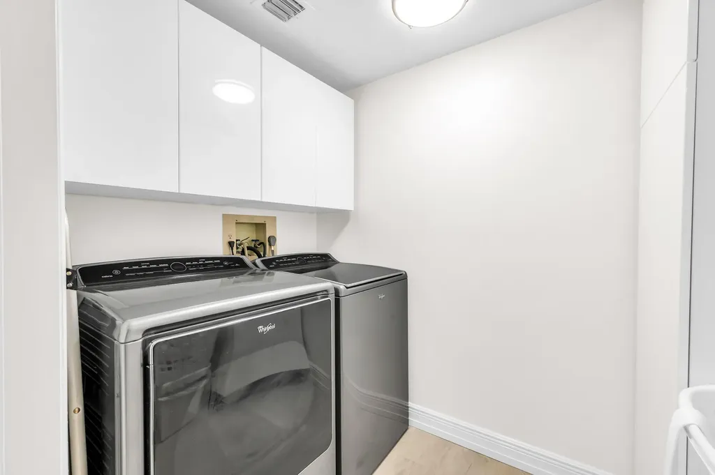 300 SE 5th Avenue Boca Raton FL 33432