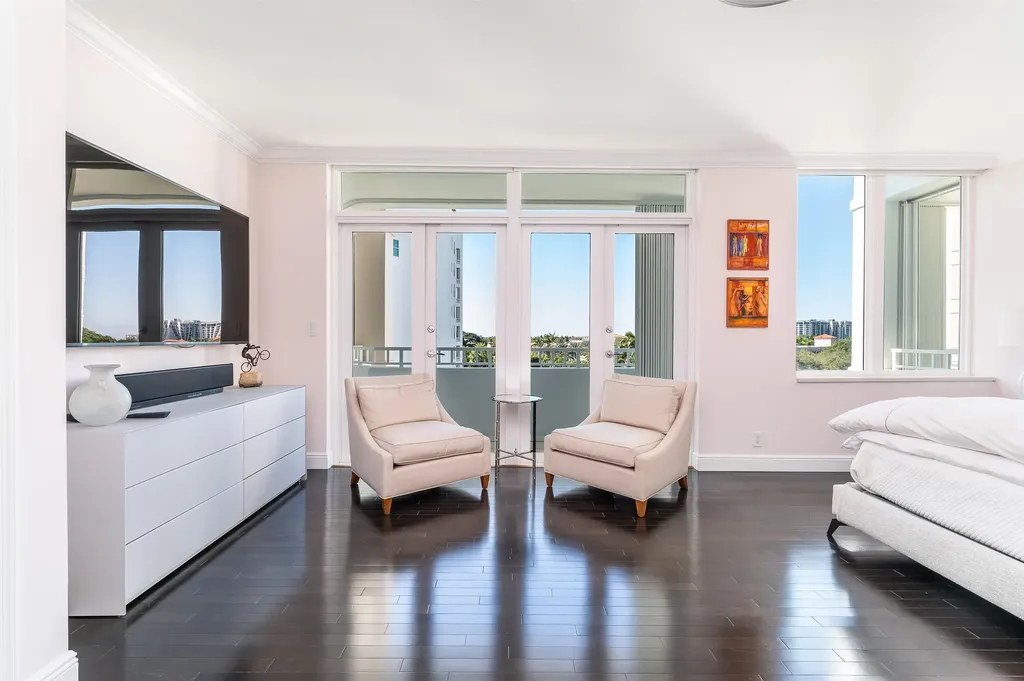 300 SE 5th Avenue Boca Raton FL 33432