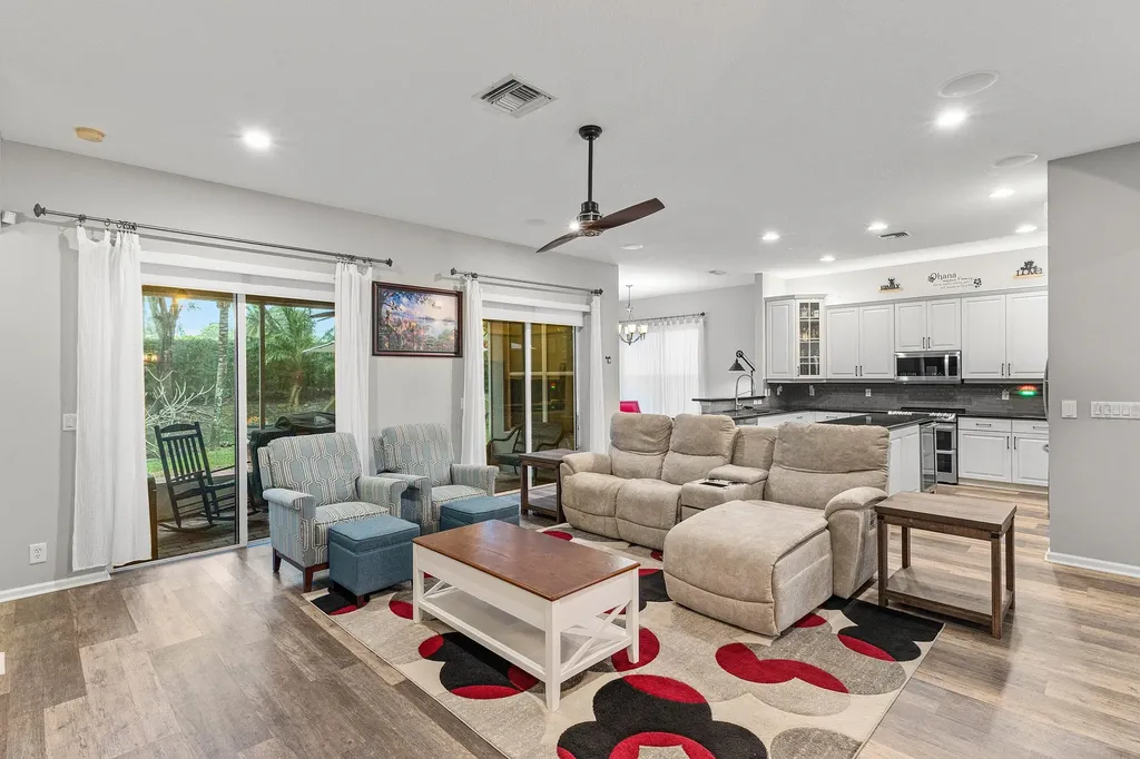 8948 New Hope Court Royal Palm Beach FL 33411