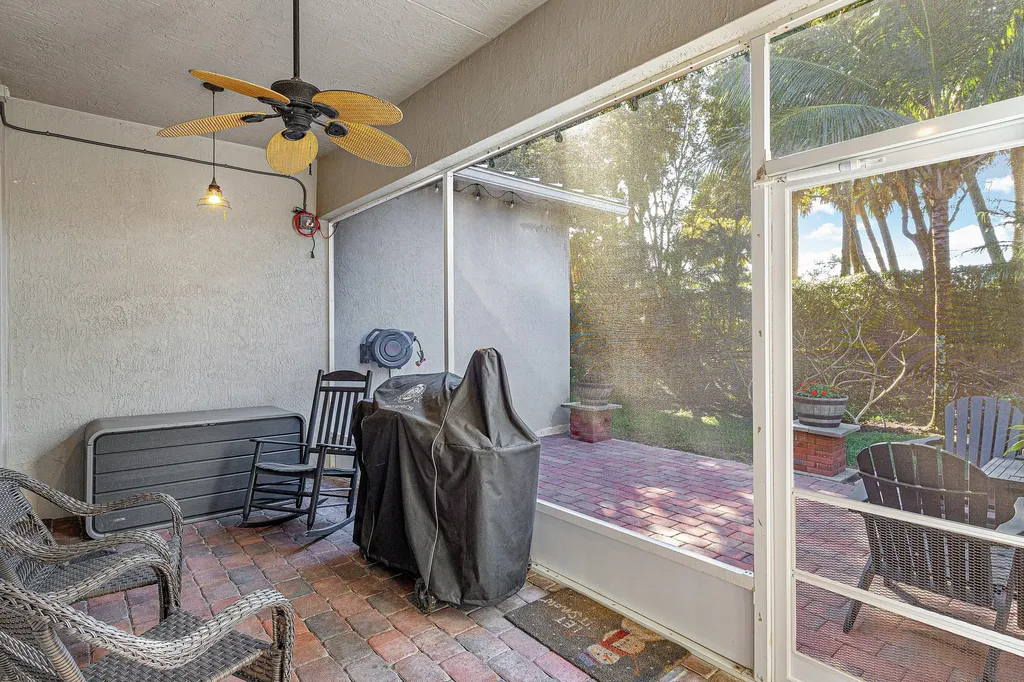 8948 New Hope Court Royal Palm Beach FL 33411