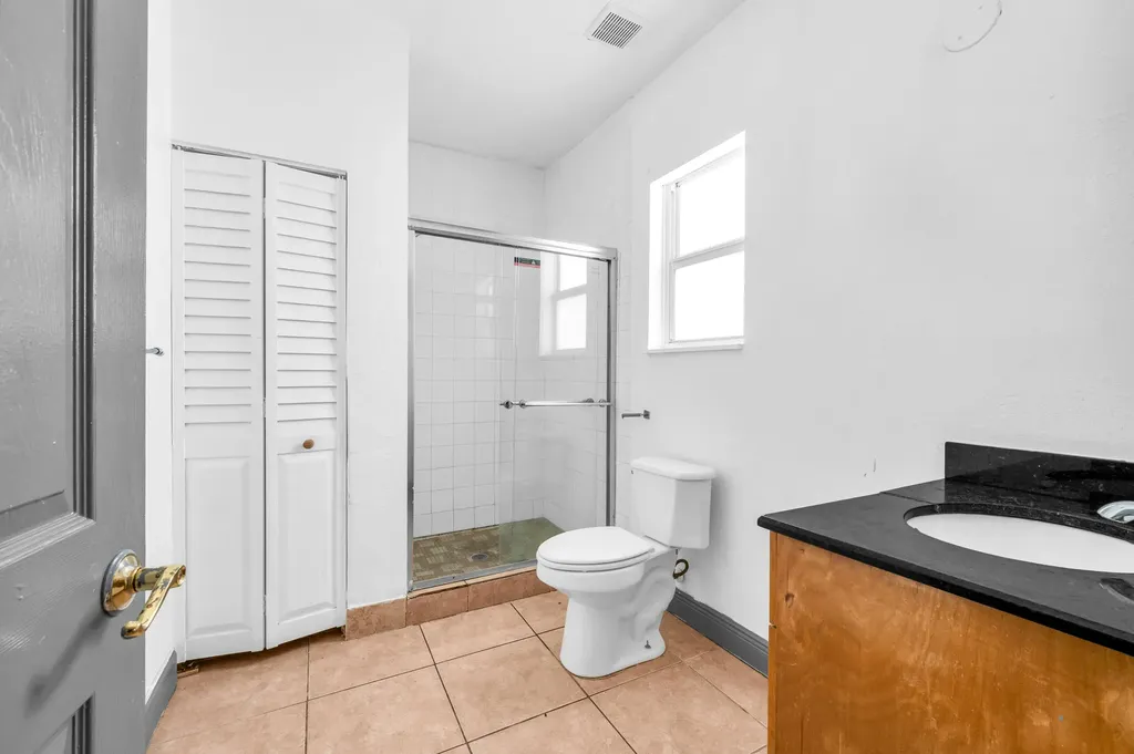 124 SW 10th Avenue Boynton Beach FL 33435