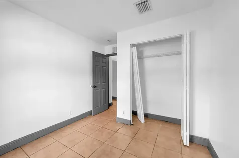 124 SW 10th Avenue Boynton Beach FL 33435