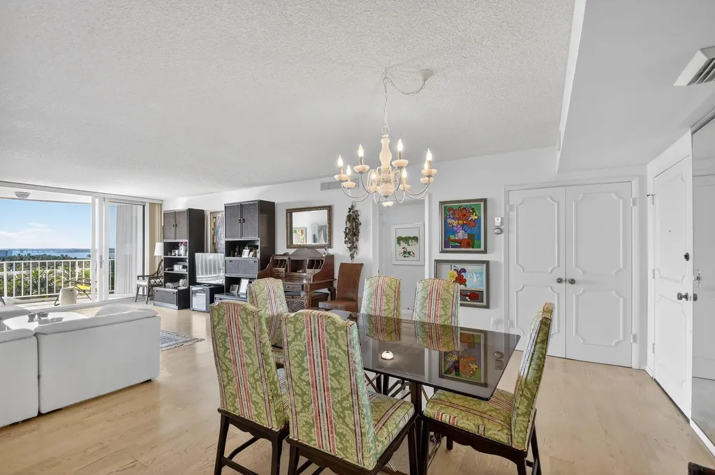 2295 S Ocean Boulevard Palm Beach FL 33480