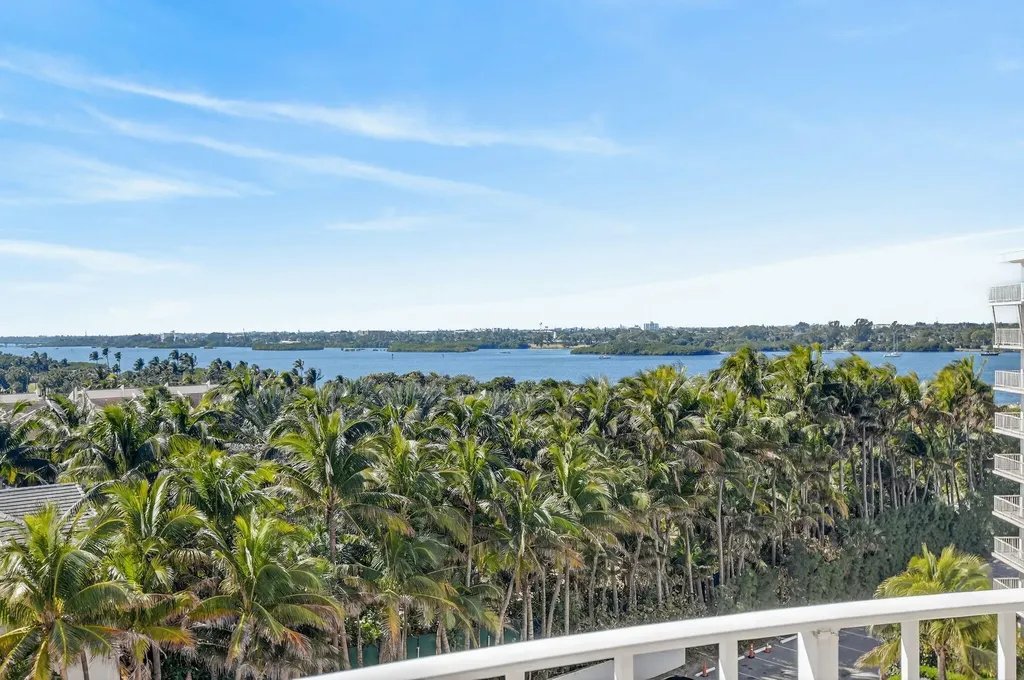 2295 S Ocean Boulevard Palm Beach FL 33480