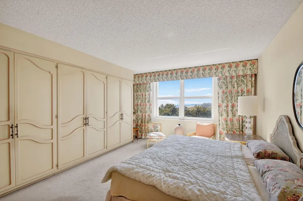 2295 S Ocean Boulevard Palm Beach FL 33480
