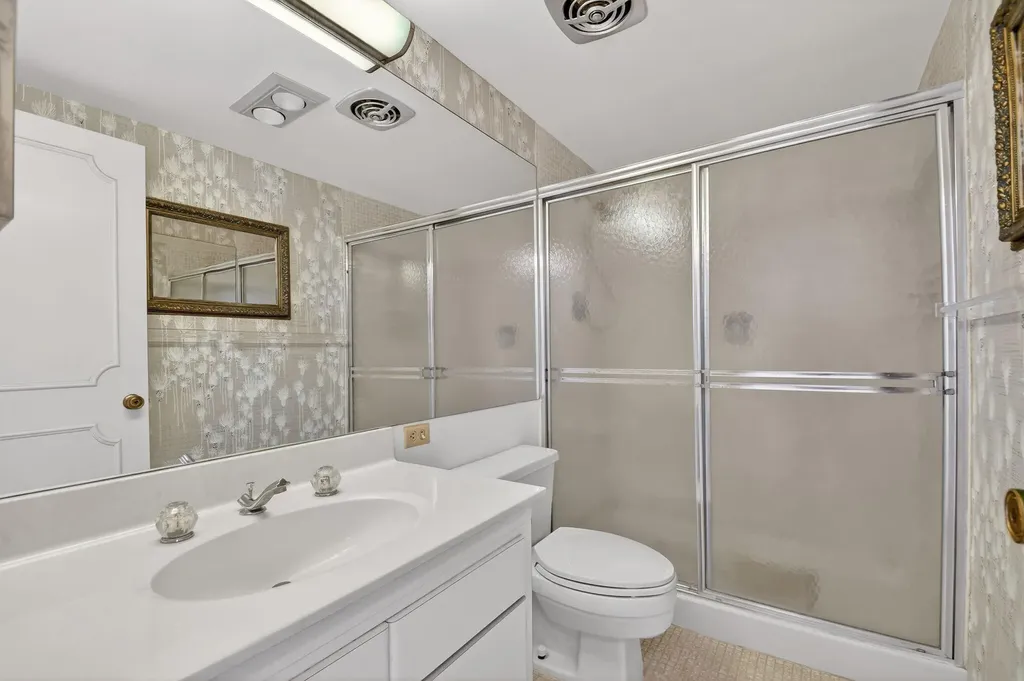 2295 S Ocean Boulevard Palm Beach FL 33480
