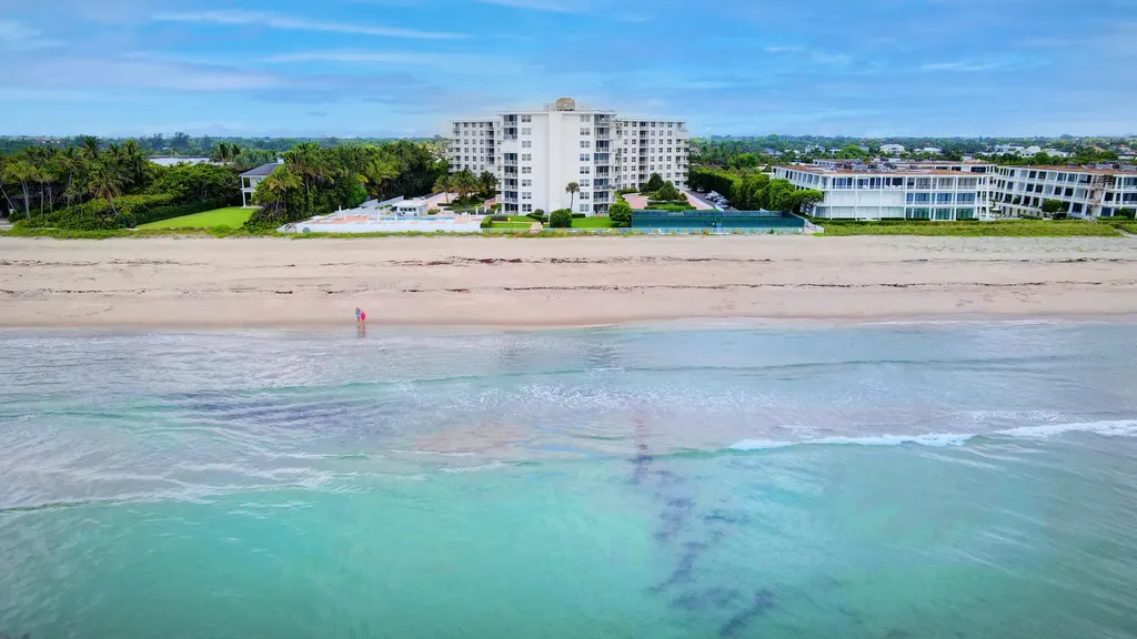 2295 S Ocean Boulevard Palm Beach FL 33480
