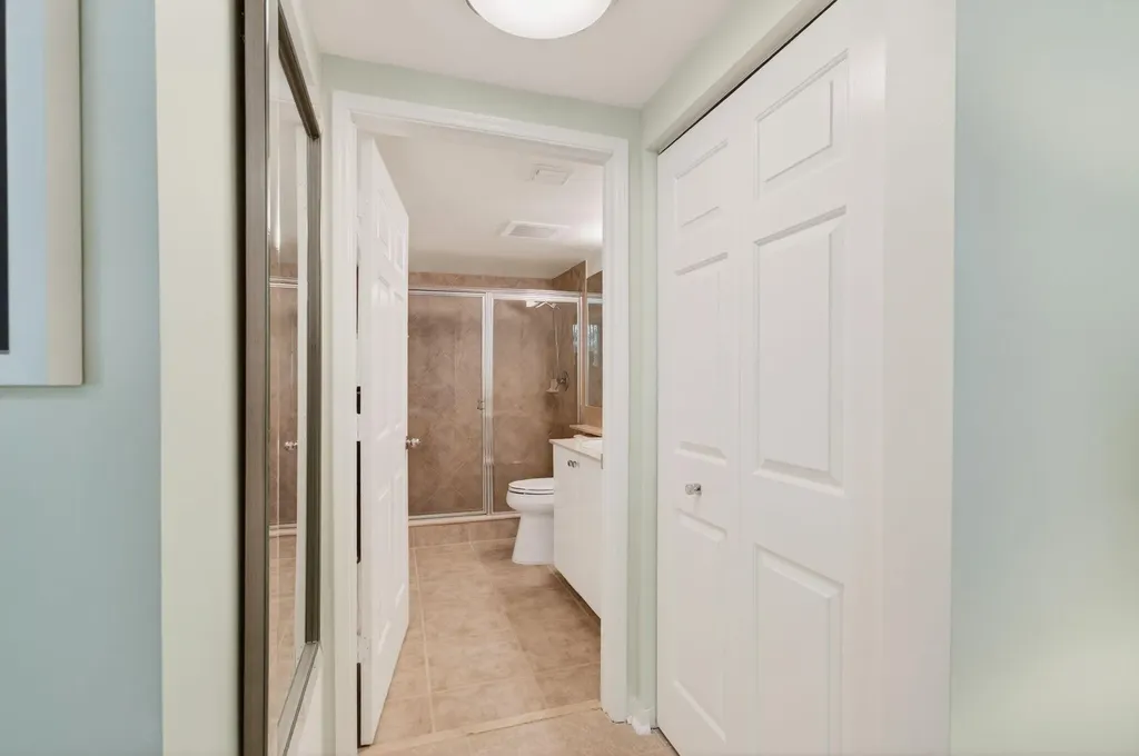 625 Casa Loma Boulevard Boynton Beach FL 33435