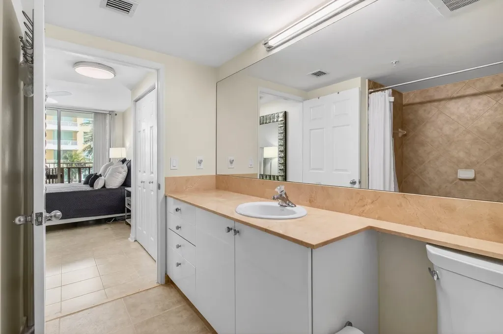 625 Casa Loma Boulevard Boynton Beach FL 33435