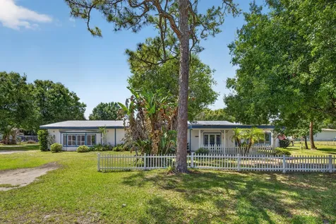 203 Melton Drive Fort Pierce FL 34982