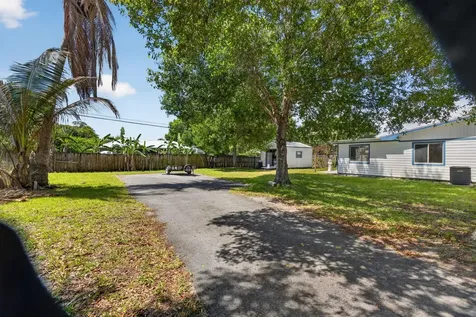 203 Melton Drive Fort Pierce FL 34982