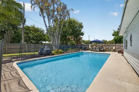 203 Melton Drive Fort Pierce FL 34982