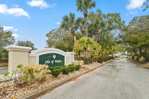 579 NW San Remo Circle Port St Lucie FL 34986