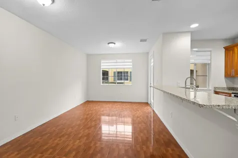 6052 SW 19th Street North Lauderdale FL 33068