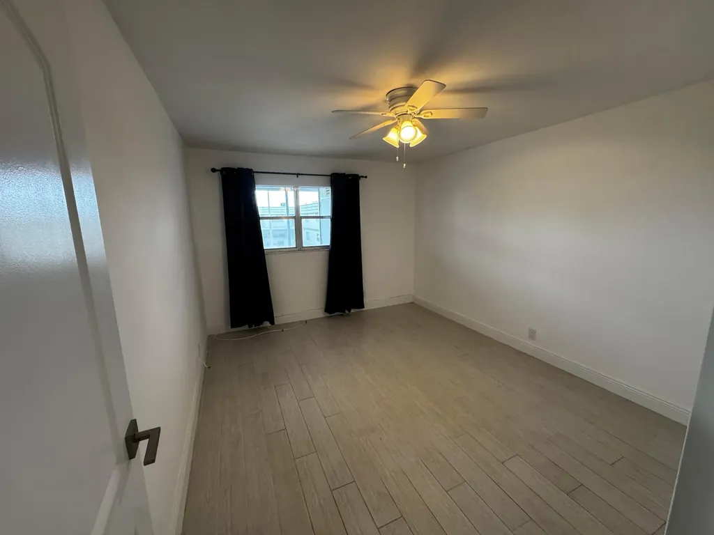 669 Monaco N Delray Beach FL 33446