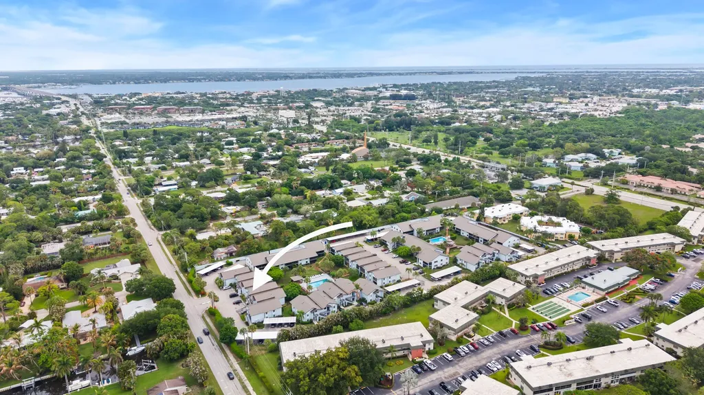 1811 SW Palm City Road Stuart FL 34994