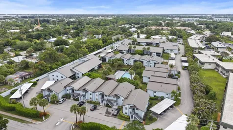 1811 SW Palm City Road Stuart FL 34994