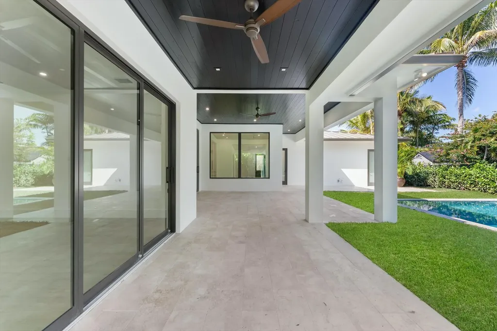 715 Mission Hill Road Boynton Beach FL 33435